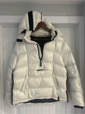 RUDSAK White Hooded Puffer Jacket with removable hood